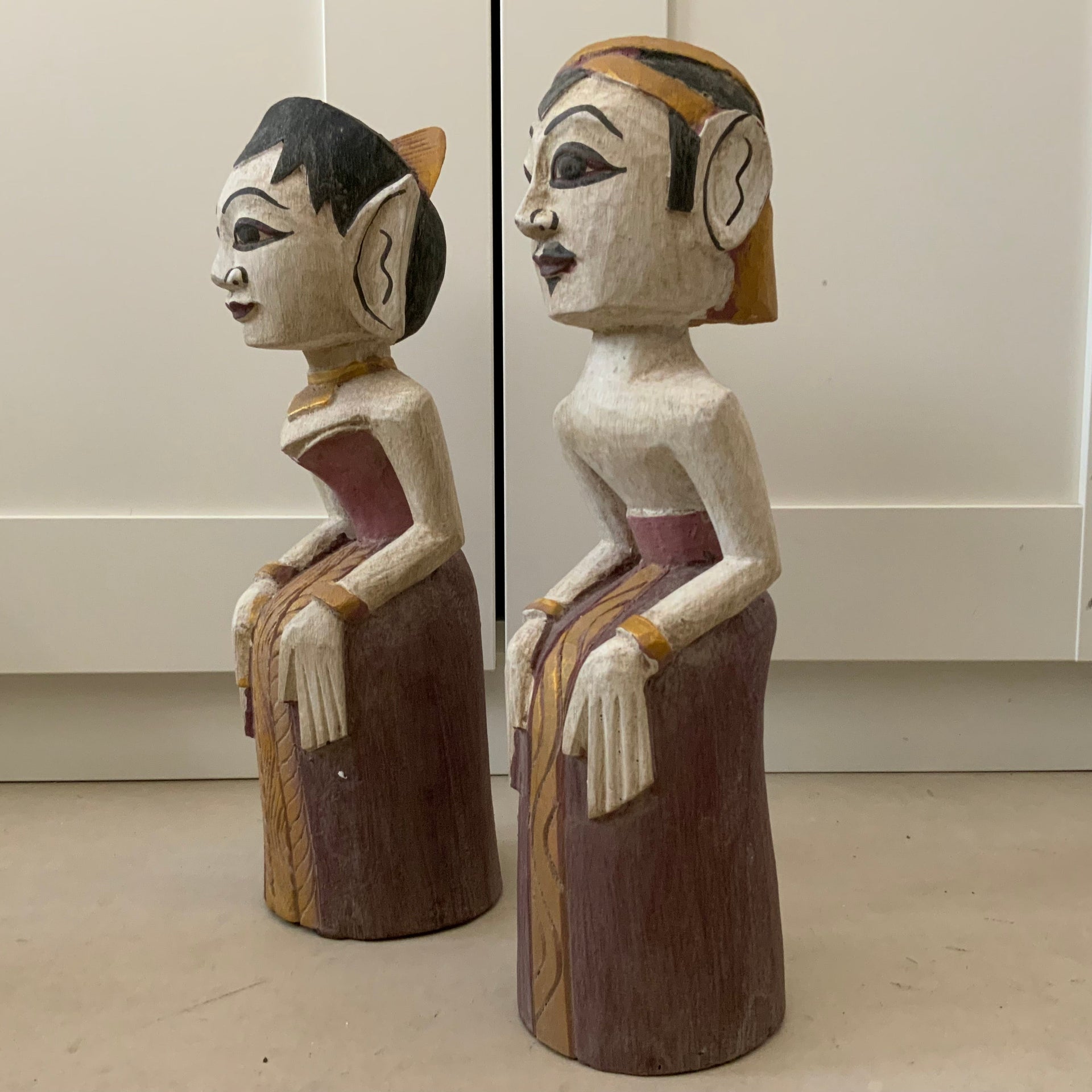 White-Washed Javanese Loro Blonyo Statues – Hand-Carved Artisan Wood Couple (Pair)