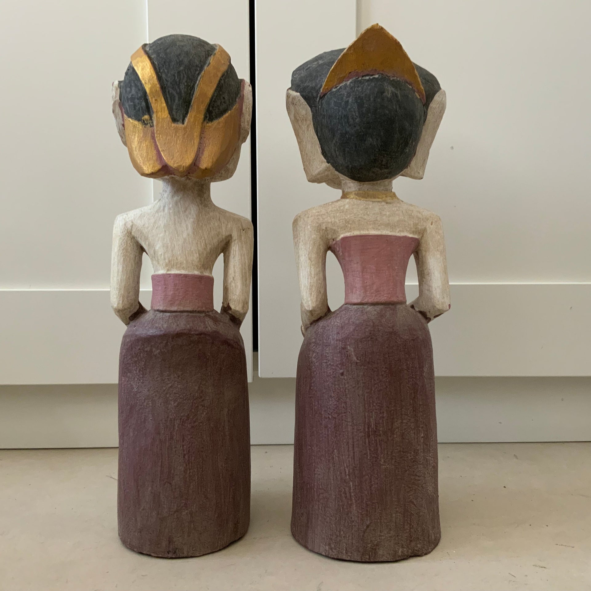 White-Washed Javanese Loro Blonyo Statues – Hand-Carved Artisan Wood Couple (Pair)