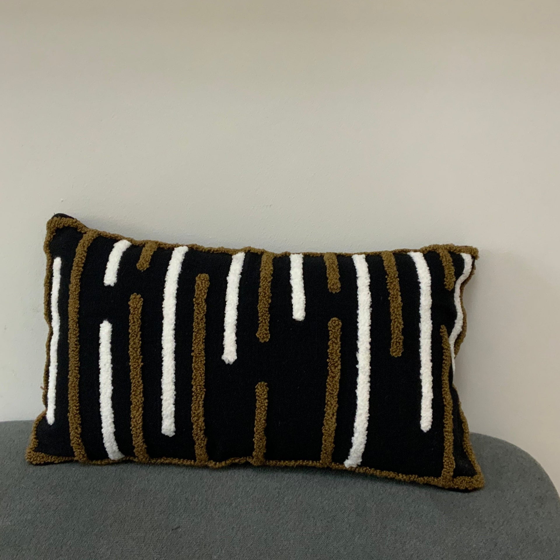 Hand-Tufted Lumbar Pillow Cover – Abstract Geometric Pattern in Charcoal, Ochre & Cream