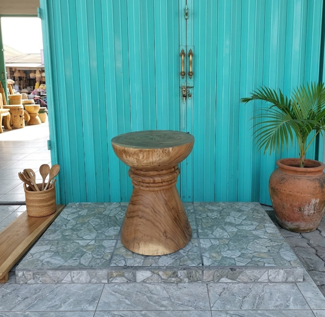 THE STOOL TREMBESI WOOD